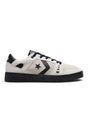 Sporline Converse AS-1 Pro bej ve siyah renkli, süet detaylı, kaykay performansına uygun unisex sneaker modeli.