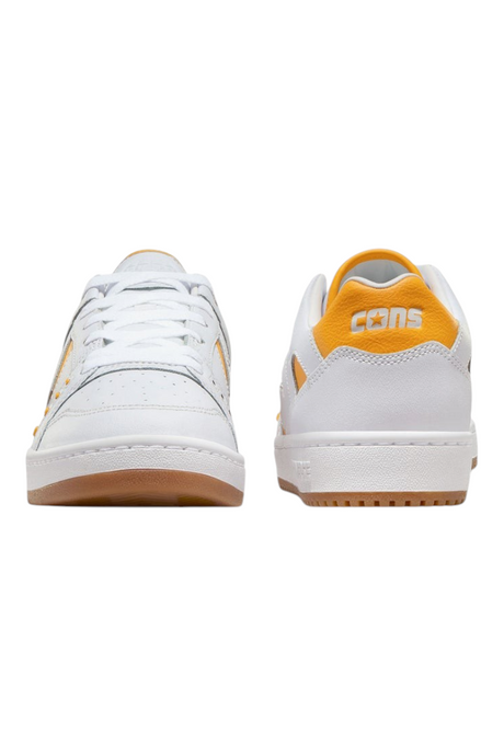 Sporline Converse AS-1 Pro beyaz deri sneaker, sarı detaylı topuk kısmı ve kauçuk tabanlı ön ve arka görünümü