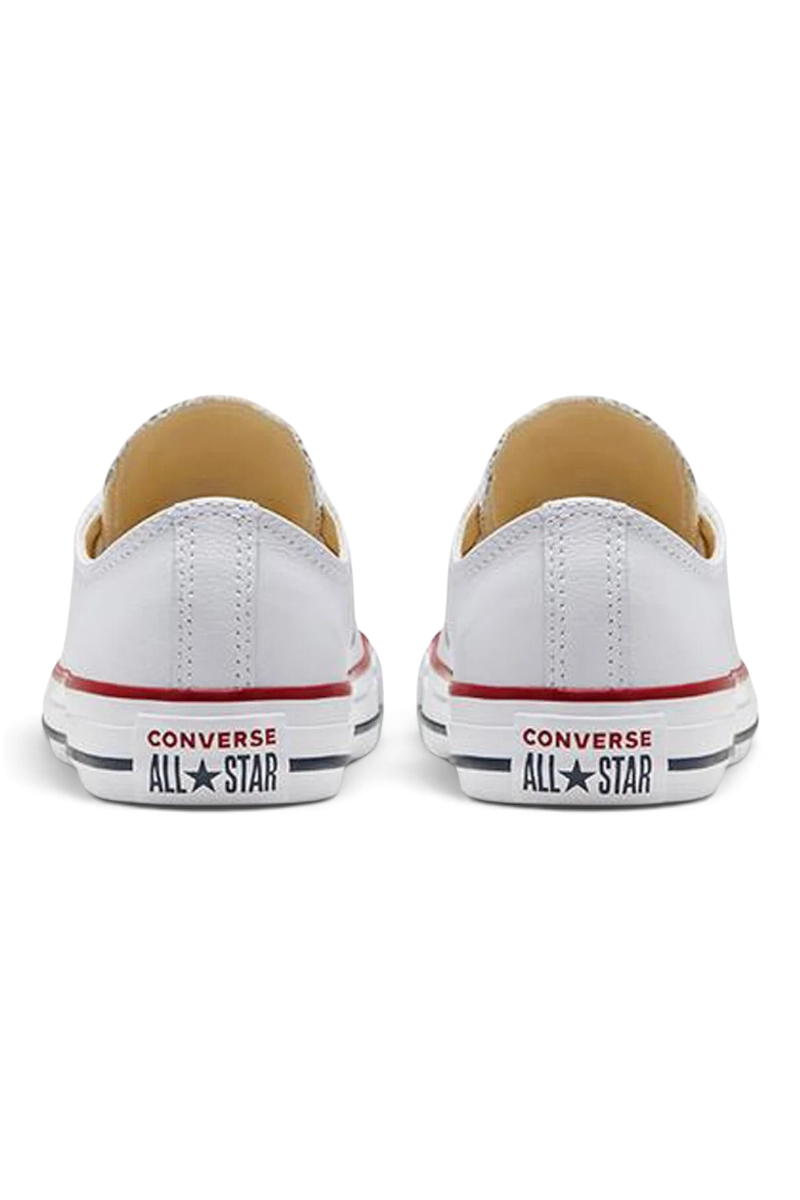 Sporline marka beyaz deri Converse Chuck Taylor All Star sneaker ayakkabıların arka topuk görünümü
