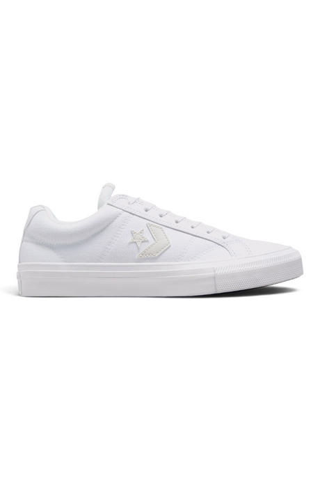 Sporline Converse beyaz kanvas sneaker, yan kısmında ikonik yıldız detayı ve dayanıklı kauçuk taban ile günlük şıklık.