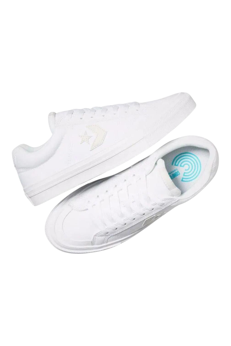Sporline marka beyaz Converse Sport Casual spor ayakkabı, yan kısımlarında ikonik yıldız detayı ile