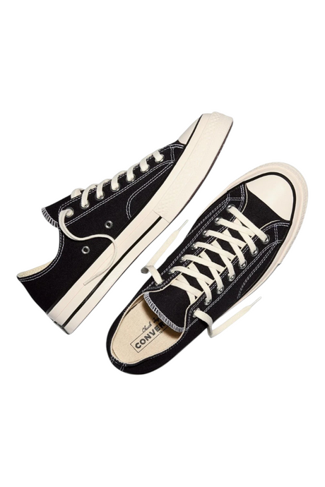 Sporline Converse Chuck 70 Ox siyah kanvas bileksiz spor ayakkabı, beyaz bağcıklı ve vintage kauçuk tabanlı tasarım.
