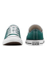 Sporline marka, açık yeşil ve haki renkli, beyaz bağcıklı ve ikonik kauçuk burunlu Converse Chuck Taylor spor ayakkabı