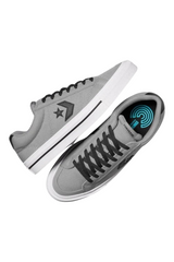 Sporline Converse Sport Casual gri renkli, siyah bağcıklı ve yan kısımlarında ikonik yıldız logolu spor ayakkabı