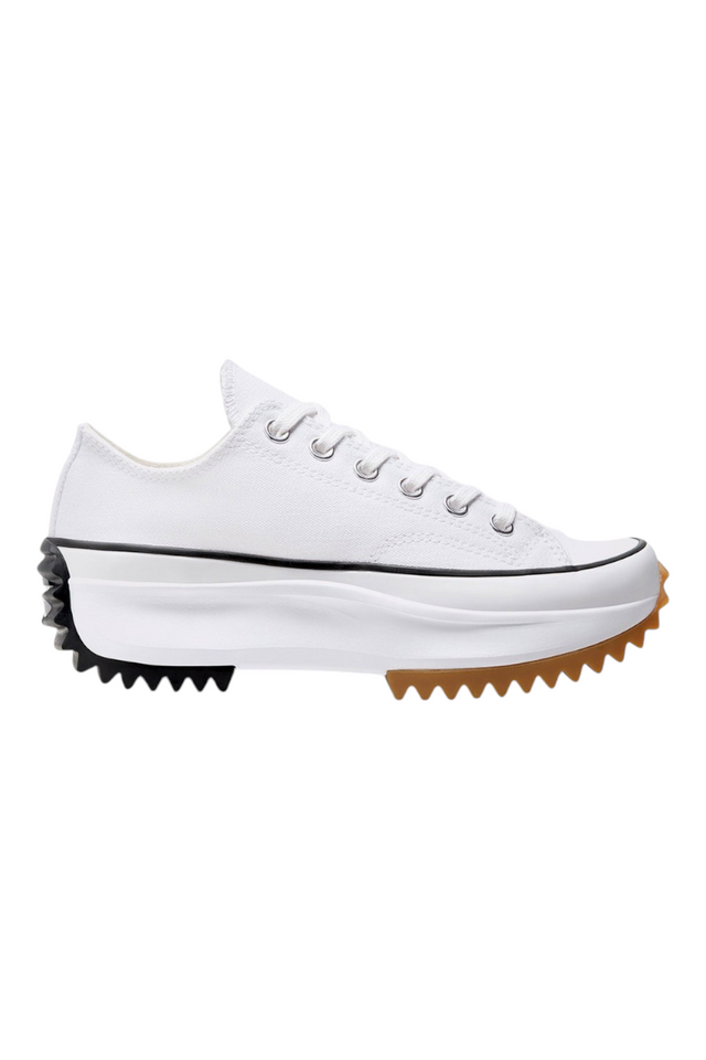 Sporline marka beyaz kanvas Converse Run Star Hike platform tabanlı spor ayakkabı, yan profil görünümü