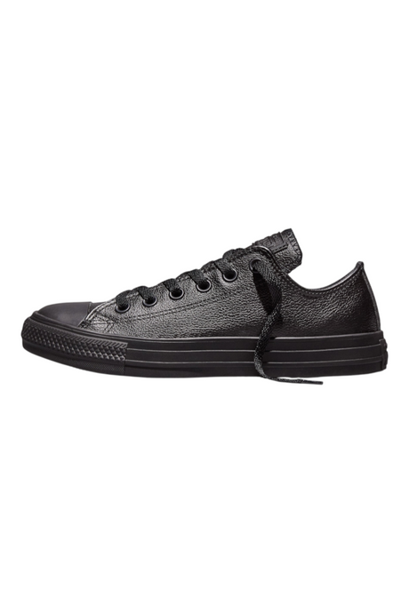 Sporline Converse Chuck Taylor All Star siyah deri düşük profilli sneaker, vulkanize kauçuk tabanlı yan görünüm