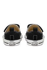 Sporline Converse Chuck Taylor All Star siyah kanvas çocuk ayakkabısı, arka topuk detayı ve beyaz taban tasarımı