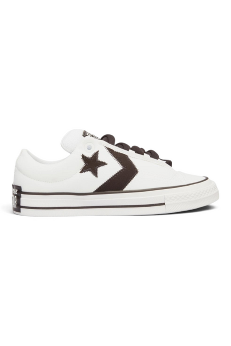 Sporline Converse Star Player Puff beyaz deri sneaker, siyah yıldız detaylı ve dolgulu tasarım