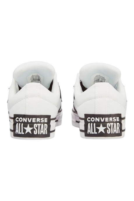Sporline Converse Star Player Puff beyaz deri spor ayakkabı topuk detayı ve siyah All Star logolu arka görünüm