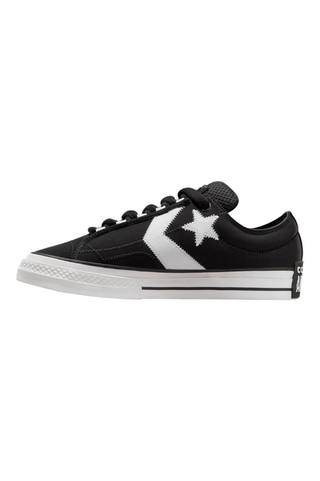 Sporline Converse Star Player Puff siyah deri sneaker, yan kısımdaki beyaz yıldız ve ok detayı ile retro tasarım.