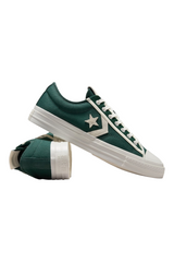 Sporline Converse Star Player 76 yeşil deri düşük bilekli sneaker, beyaz bağcıklı ve ikonik Star Chevron logolu