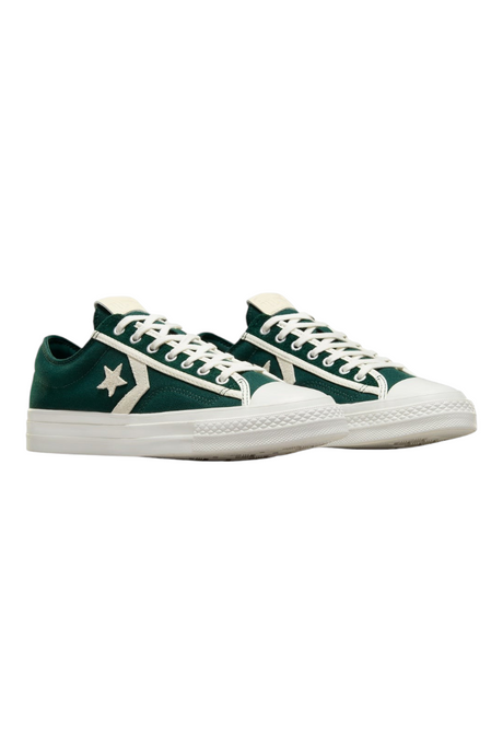 Sporline Converse Star Player 76 yeşil deri düşük bilekli sneaker, ikonik Star Chevron logolu ve beyaz tabanlı