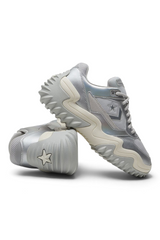 Sporline Converse Wave Motion gümüş gri renkli, file ve süet detaylı, chunky tabanlı modern spor ayakkabı