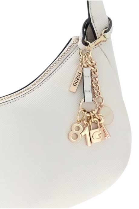 Sporline Guess Gilda kırık beyaz hobo çanta, altın rengi metal detaylı charm süslemeleriyle şık kadın el çantası.