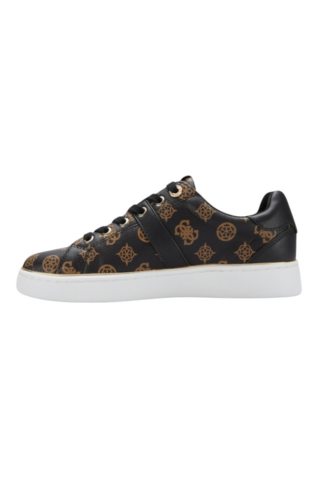 Sporline Guess kadın siyah poliüretan sneaker, üzerinde kahverengi logo desenleri ve beyaz taban detayı ile.