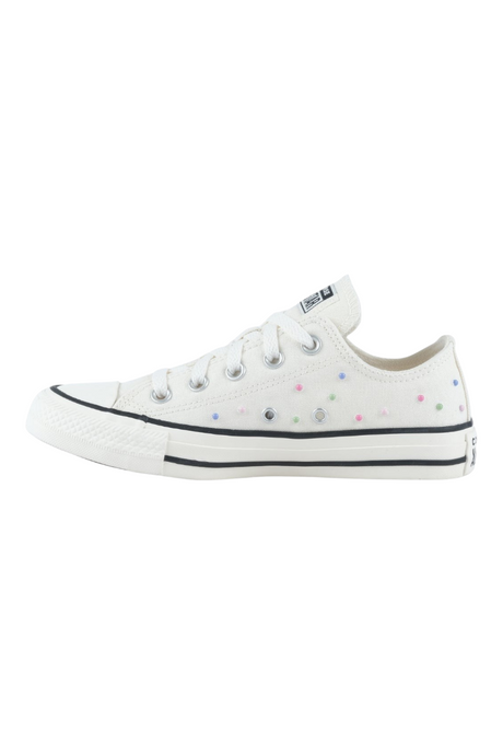 Sporline tarafından sunulan, yan kısımlarında renkli boncuk detayları bulunan krem rengi Converse Chuck Originals spor ayakkabı