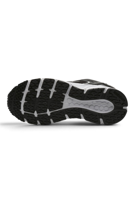 Sporline New Balance ML408BS unisex spor ayakkabının siyah renkli, desenli kauçuk dış taban görünümü
