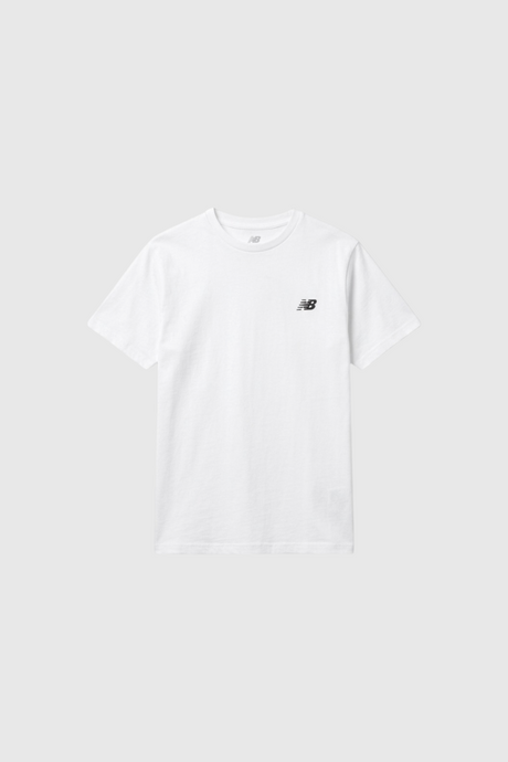 Sporline New Balance beyaz erkek t-shirt, göğüs kısmında küçük siyah logo detaylı, kısa kollu pamuklu günlük tişört
