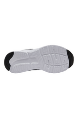 Sporline New Balance M411BK2 erkek siyah spor ayakkabının beyaz desenli dış taban detayı
