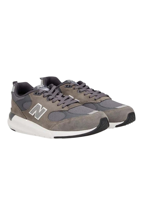 Sporline New Balance MS109AG gri ve antrasit renkli, dayanıklı dokuma kumaş detaylı erkek günlük spor ayakkabı