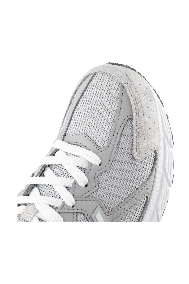 Sporline New Balance M480GR5 gri renkli, file ve süet detaylı unisex günlük spor ayakkabı burun kısmı