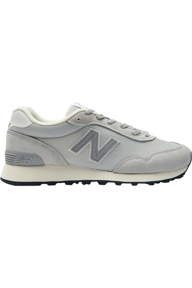Sporline New Balance ML515GGR erkek spor ayakkabı, beyaz ve gri renkli file, sentetik ve naylon retro tasarım.