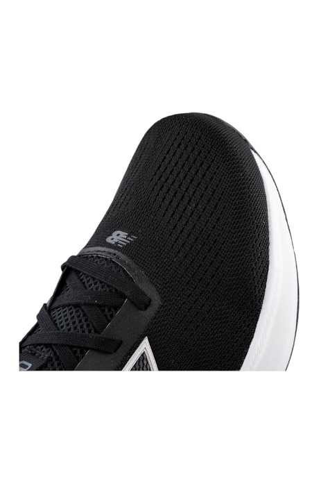 Sporline New Balance M520LK9 siyah erkek koşu ayakkabısı, nefes alabilir file yüzey ve detaylı ön tasarım