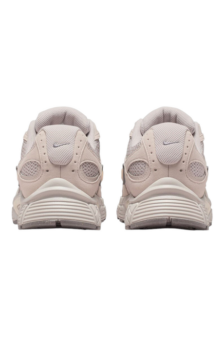 Sporline Nike II6292 V5 RNR kahverengi günlük yürüyüş sneaker ayakkabısı arka görünümü