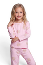 Sporline LC Waikiki pembe desenli kız çocuk pijama takımı giyen sarışın kız çocuğu