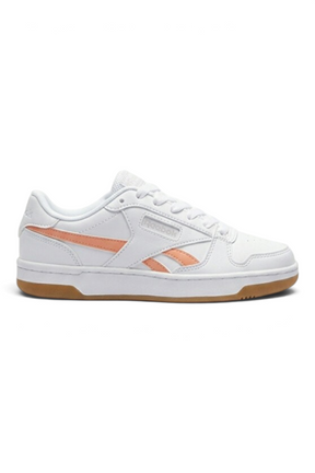 Sporline Reebok Match Prime V2 kadın sneaker, beyaz suni deri yüzeyli ve yan kısımları şeftali tonlarında detaylı