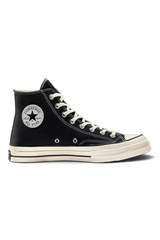 Sporline marka siyah kanvas Converse Chuck 70 Hi erkek sneaker ayakkabı, yan profil görünümü