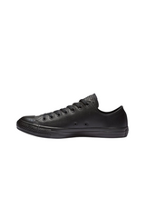Sporline tarafından sunulan, siyah deri yüzeyli, düşük bilekli Converse Chuck Taylor All Star kadın sneaker modeli.