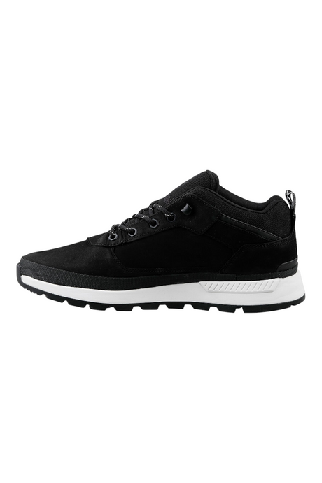 Sporline Timberland Field Trekker siyah deri erkek sneaker, beyaz orta taban ve tırtıklı kauçuk dış taban ile.