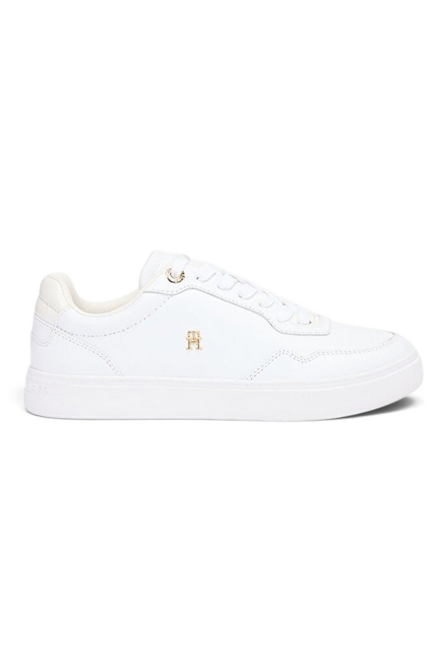 Sporline Tommy Hilfiger beyaz deri kadın sneaker, yan tarafta altın renkli logo detayı ile şık günlük ayakkabı.
